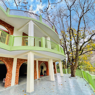 Akhanda Yoga Shri Jungle Ashram Photo Front View