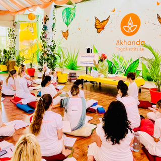 Akhanda Yoga Teacher Training Lecture Rishikesh India